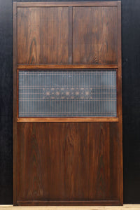 幅938ミリ 縦繁と角麻装飾で格調あるスリガラス入り透かし板戸 F8403 在庫1枚