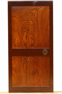 幅887ミリ 美しい色艶に迫力ある杢目模様が流れる板戸 F8405 在庫2枚