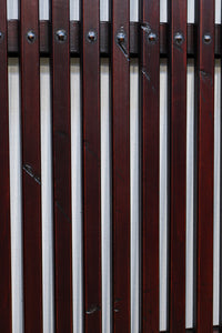 珍品幅790ミリ高さ1860ミリ 稀少サイズの和の趣きある格子戸 F8408 在庫2枚