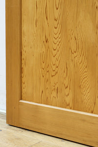 幅912ミリ 縦格子と組子が上品なガラス入り透かし板戸 F8413 在庫2枚