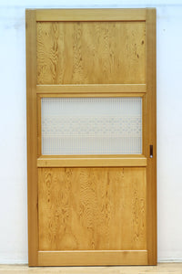 幅912ミリ 縦格子と組子が上品なガラス入り透かし板戸 F8413 在庫2枚