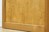 幅912ミリ 縦格子と組子が上品なガラス入り透かし板戸 F8413 在庫2枚