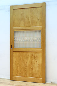 幅912ミリ 縦格子と組子が上品なガラス入り透かし板戸 F8413 在庫2枚