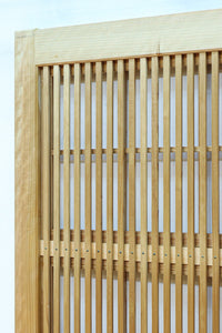 幅878ミリ 明るい色彩をした上品な極上大阪格子戸 F8420 在庫2枚