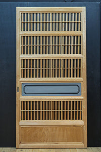 幅878ミリ 明るい色彩をした上品な極上大阪格子戸 F8420 在庫2枚