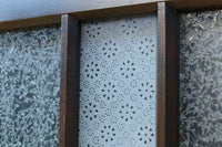 幅880ミリ 3種の和柄ガラスで煌びやかなガラス戸 F8426 在庫1枚