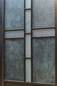 幅880ミリ 3種の和柄ガラスで煌びやかなガラス戸 F8426 在庫1枚