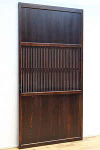 幅920ミリ 凛とした佇まいの透かし板戸 F8429 在庫1枚