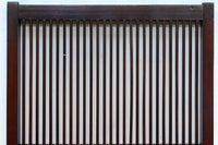 幅670ミリ スリムサイズ!!深みを増した色彩で落ち着きある全面丸格子戸 F8437 在庫1枚