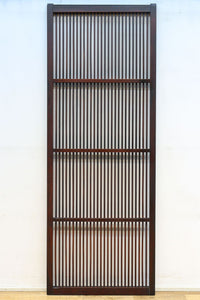 幅670ミリ スリムサイズ!!深みを増した色彩で落ち着きある全面丸格子戸 F8437 在庫1枚