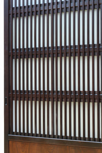 高さ1920ミリ 落ち着いた眺めの2種類ガラス入り背高格子戸 F8440 在庫2枚