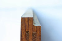 幅850ミリ 明るい木地色に華やかな杢目の杉一枚板戸 F8446 在庫1枚