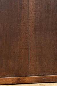 幅848ミリ 稀少デザイン!!溝の装飾を施した格調ある板戸 F8456 在庫2枚