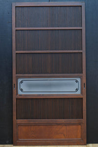 幅898ミリ 繊細な格子作りで和の趣きある大阪格子戸 F8457 在庫2枚