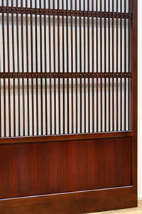 幅862ミリ 繊細な格子が引き立つ華やかな色彩の格子戸 F8464a 在庫2枚