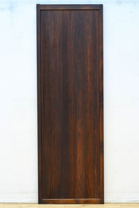 幅568ミリ 古色の落ち着いた風合いがモダンなスリム板戸 F8472 在庫1枚