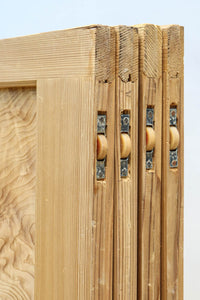 幅877ミリ 素地色の時代を重ねた味わいのある板戸 F8475 在庫3枚