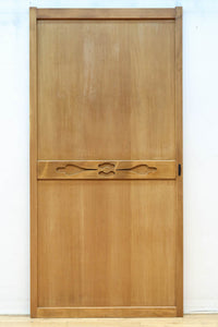 幅878ミリ 優しい木地色の色彩で上品な趣きある板戸 F8477b 在庫2枚