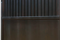 幅915ミリ 風情ある無双づくりの板戸 F8480 在庫1枚