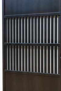 幅915ミリ 風情ある無双づくりの板戸 F8480 在庫1枚