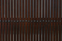 幅673ミリ スリム幅!! 繊細な格子を設けた透かし千本格子板戸 F8501 在庫4枚