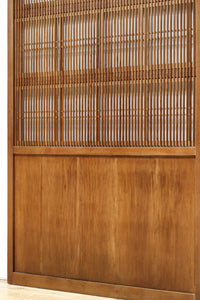 幅922ミリ 繊細な格子が見事な上品な佇まいの透かし板戸 F8502 在庫2枚