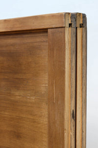 幅922ミリ 繊細な格子が見事な上品な佇まいの透かし板戸 F8502 在庫2枚