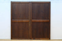 幅911ミリ ゆったりと流れる杢目で上品な眺めの板戸 F8509 在庫2枚