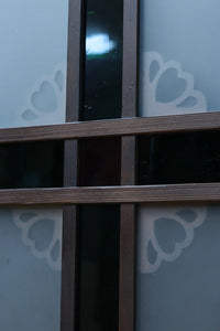 幅817ミリ グリーンカラーの大きな十字枠が目を引くガラス戸 F8523 在庫1枚