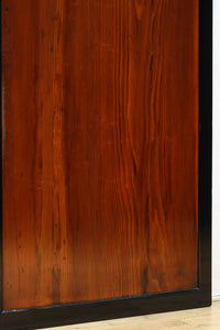 幅868ミリ 極上‼︎漆の艶が美しい上品な一枚板戸 F8532 在庫2枚