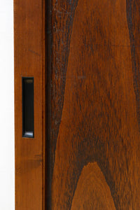 幅895ミリ 深みのある色艶の大胆な自然美を纏う板戸 F8549 在庫4枚