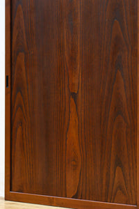 幅895ミリ 深みのある色艶の大胆な自然美を纏う板戸 F8549 在庫4枚