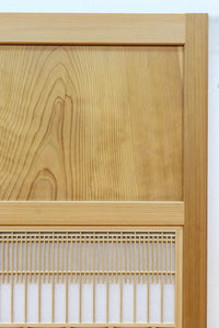 幅910ミリ 柔らかな木地色の色彩と組子が格調溢れる透かし板戸 F8550 在庫4枚一組