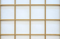 幅840ミリ 障子入りの小窓が風流な片面ワーロン入り上品な柾目板戸 F8551 在庫2枚