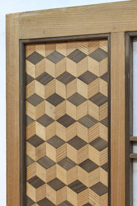 幅925ミリ 三色亀甲網代と組子模様が和モダンに飾るワーロン入り稀少障子戸 F8554 在庫2枚