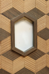 幅925ミリ 三色亀甲網代と組子模様が和モダンに飾るワーロン入り稀少障子戸 F8554 在庫2枚