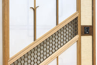 幅925ミリ 三色亀甲網代と組子模様が和モダンに飾るワーロン入り稀少障子戸 F8554 在庫2枚