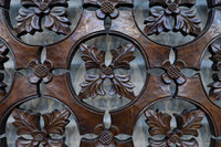 幅700ミリ、高さ2550ミリ 華やかなレリーフ彫刻が印象的な高さのある門扉 F8555ab 在庫(a:1 b:1)枚