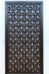 幅700ミリ、高さ2550ミリ 華やかなレリーフ彫刻が印象的な高さのある門扉 F8555ab 在庫(a:1 b:1)枚
