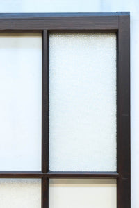 幅873ミリ 市松模様にガラスを配した和モダンなガラス戸 F8557 在庫4枚