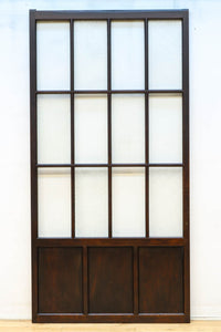 幅873ミリ 市松模様にガラスを配した和モダンなガラス戸 F8557 在庫4枚
