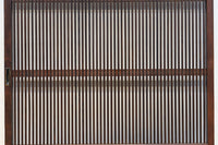 幅890ミリ 縦格子が端然と美しく並ぶ格子戸 F8564 在庫4枚