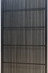 幅894ミリ 深みのある色彩で貫録のある全面格子戸 F8569 在庫3枚