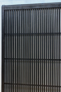 幅894ミリ 深みのある色彩で貫録のある全面格子戸 F8569 在庫3枚