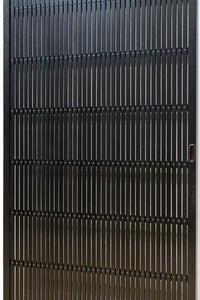 幅913ミリ 平格子づくりで壮観な眺めが魅了する全面幅広格子戸 F8572 在庫2枚