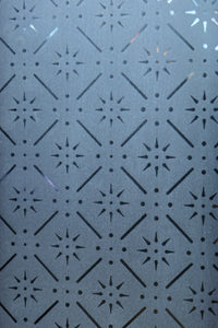 幅604ミリ 2種類の和ガラスでレトロな面持ちのスリムガラス戸 F8577 在庫1枚