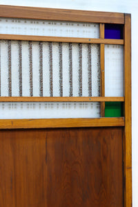 幅602ミリ 色ガラスをアクセントにしたスリム幅のガラス戸 F8579 在庫1枚