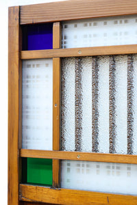 幅602ミリ 色ガラスをアクセントにしたスリム幅のガラス戸 F8579 在庫1枚