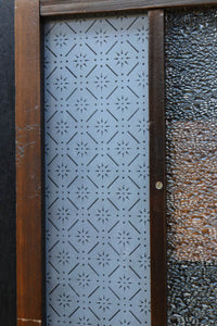 幅604ミリ スリム幅!! 透かし板が風情を添えるガラス戸 F8580 在庫1枚