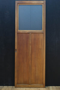 幅607ミリ ダイヤガラスが輝くスリム幅のガラス戸 F8581 在庫1枚